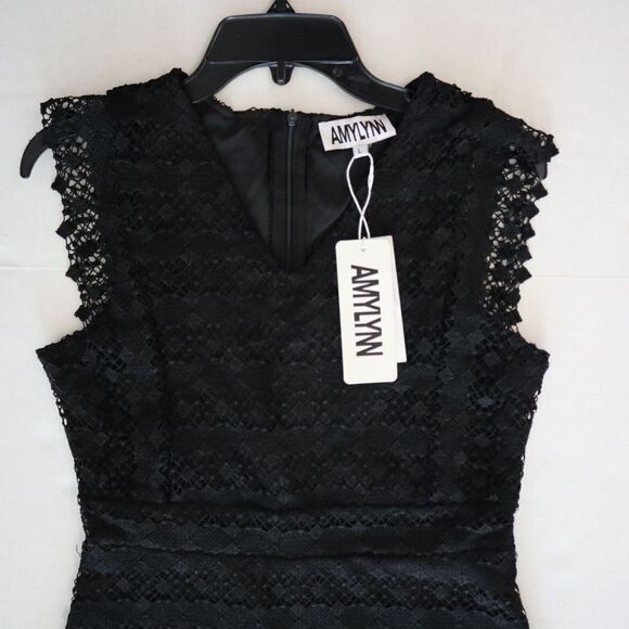 Amy Lynn AL2747 Women's Sz Large (12) Black Flutter Sleeve Lace Dress - Picture 8 of 11